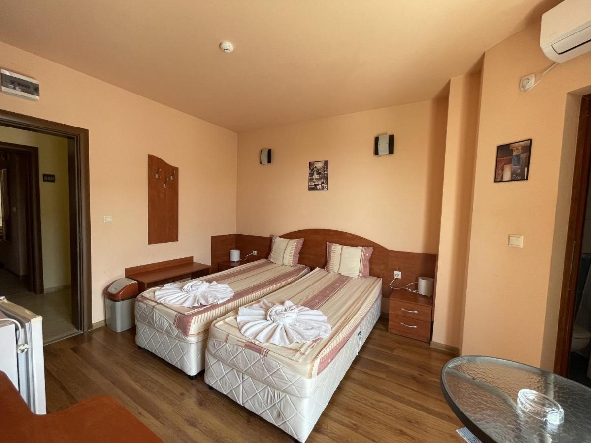 Hotel Vega Kranevo Luaran gambar