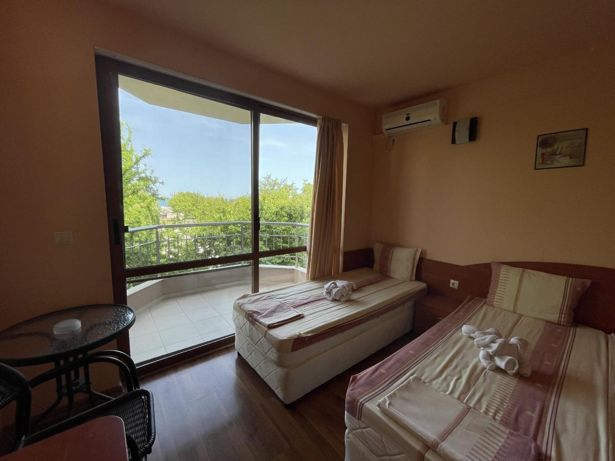 Hotel Vega Kranevo Luaran gambar