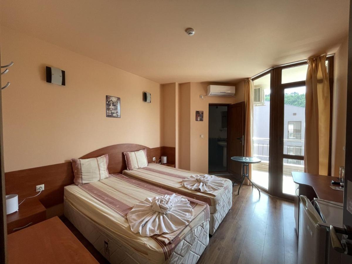 Hotel Vega Kranevo Luaran gambar